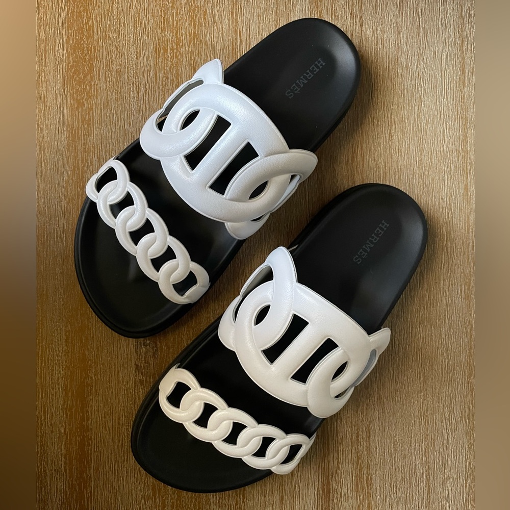 🆕 NIB Hermes Nappa Women’s Extra Sandal 🤍🖤